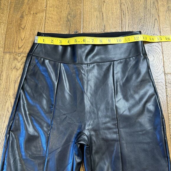 NWT Abercrombie & Fitch Women’s Sz Small 100% Vegan Leather Split-Hem Pants - Picture 3 of 8